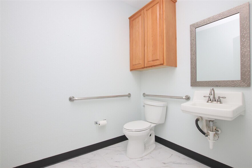 More Photos Of 1508 Dessau Ridge Ln, Austin Office For Lease