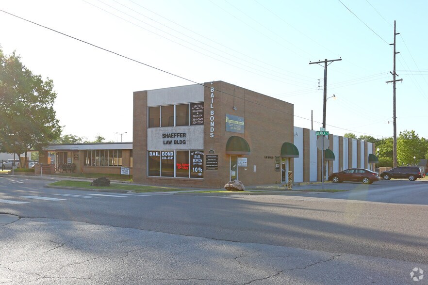 More Photos Of 104 E Eufaula St, Norman Office For Sale