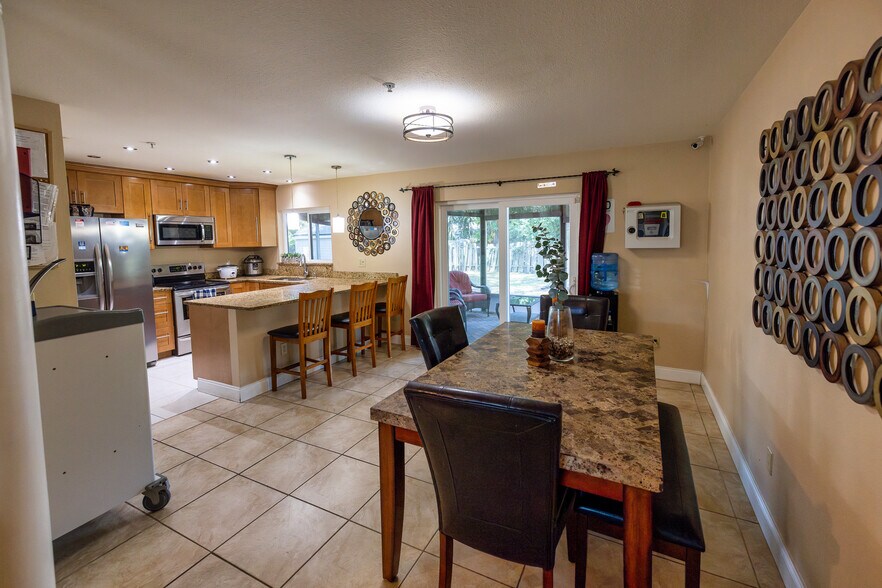 More Photos Of 7128 Wrenwood Cir, Tampa Rehabilitation Center For Sale