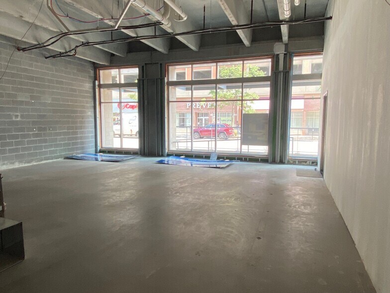 More Photos Of 115 E Walnut St, Green Bay Apartments For Lease