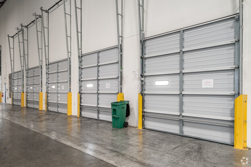 More Photos Of 11179 Banana Ave, Fontana Distribution For Lease
