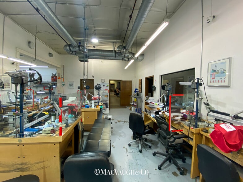 More Photos Of 904 S Alta Vista Ave, Monrovia Manufacturing For Lease