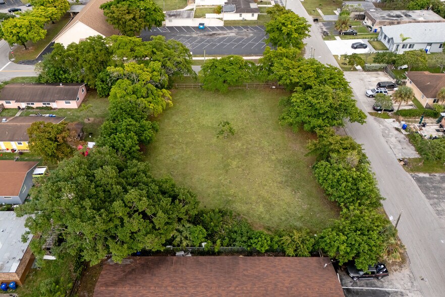 More Photos Of 731 SW 10th St, Pompano Beach Land For Sale