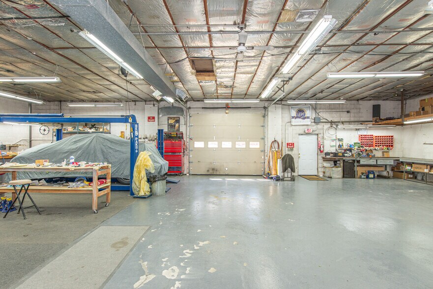 More Photos Of 202 US-46 Rt, Hackettstown Light Manufacturing For Sale