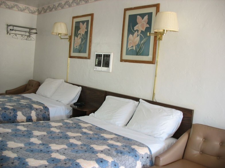 More Photos Of 1627 SE Stephens St, Roseburg Hotel For Sale