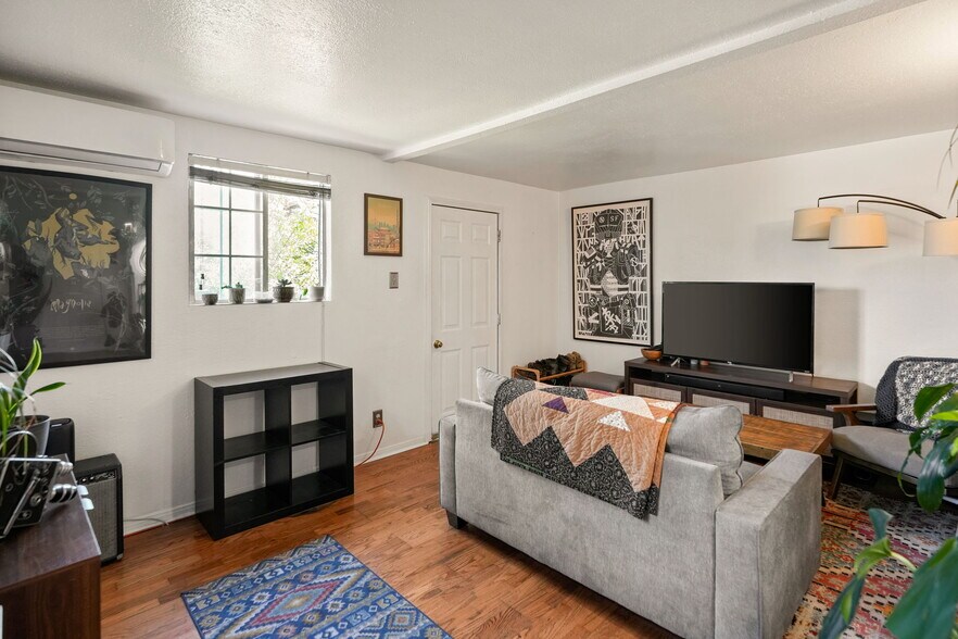 More Photos Of 2142 Baxter St, Los Angeles Apartments For Sale