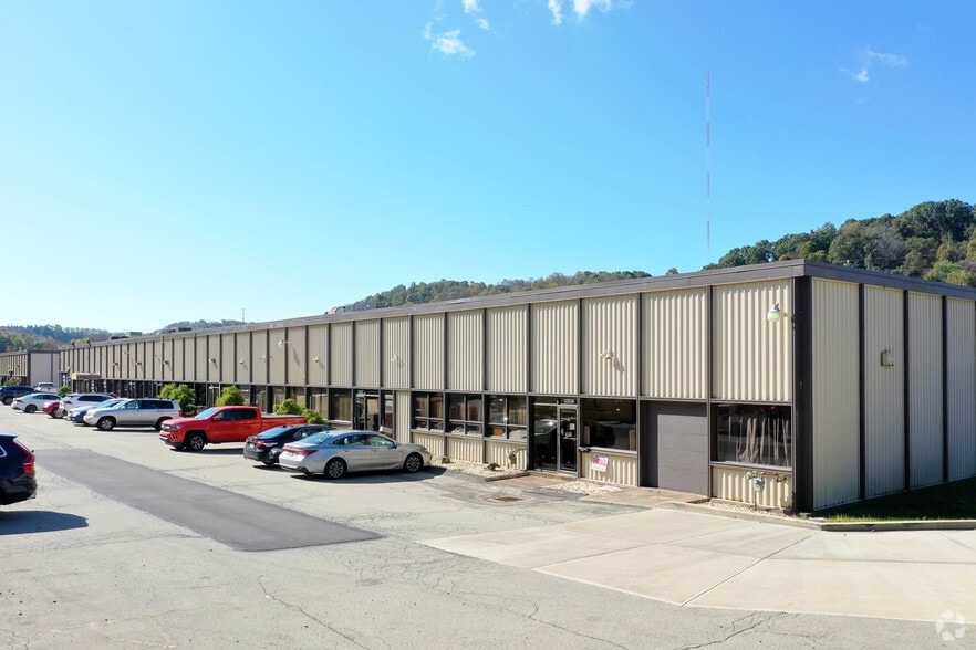 More Photos Of 3251-3253 Old Frankstown Rd, Pittsburgh Warehouse For Lease