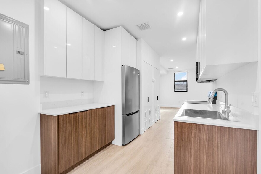 More Photos Of 1037 NW 2nd St, Miami Apartments For Sale