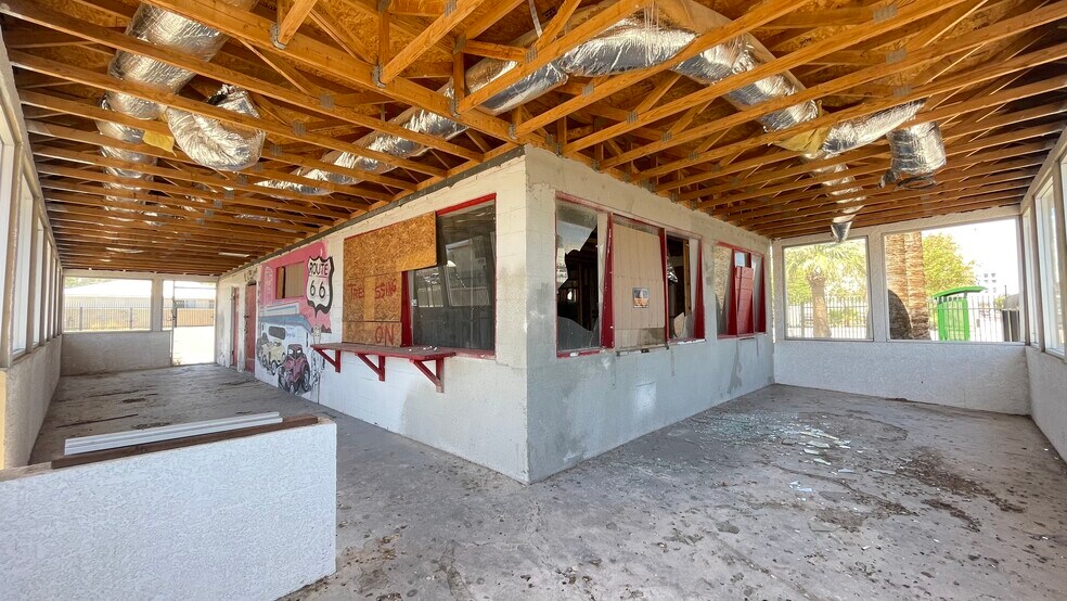 More Photos Of 701 W Broadway St, Needles Fast Food For Sale