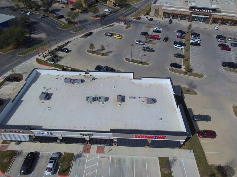 More Photos Of 1824 W Slaughter Ln, Austin Freestanding For Lease