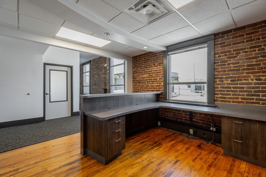 More Photos Of 1410 Cowart St, Chattanooga Loft Creative Space For Sale