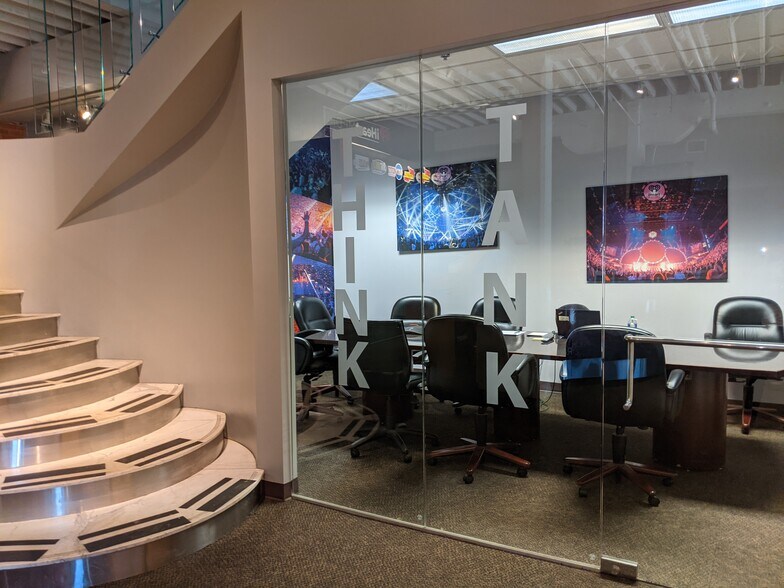 More Photos Of 101 Pine St, Dayton Office For Lease