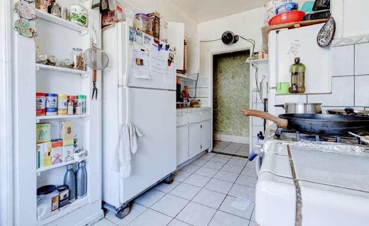 More Photos Of 2211 S Bronson Ave, Los Angeles Apartments For Sale