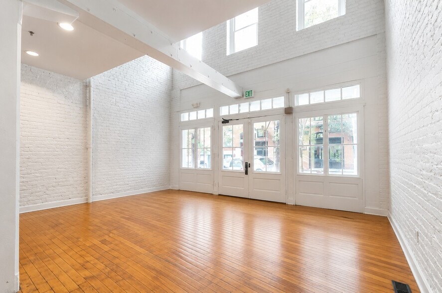 More Photos Of 1314 E Cary St, Richmond Storefront Retail Office For Lease