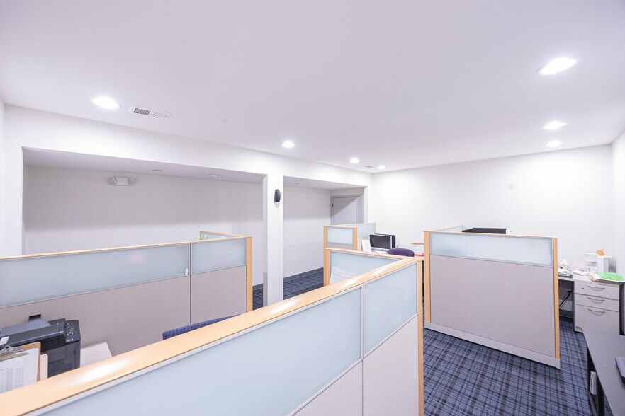 More Photos Of 2260 E 88th Ave, Denver Office Residential For Sale