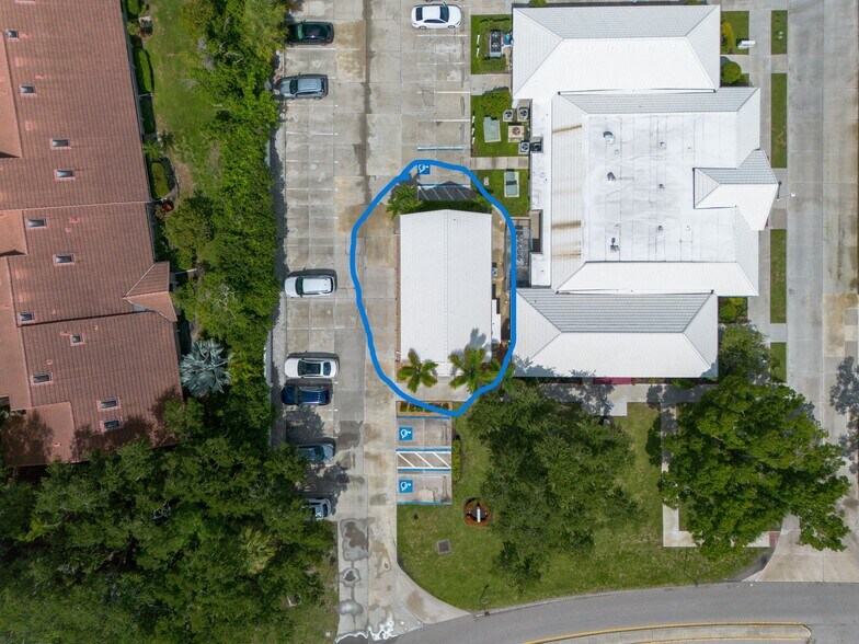 More Photos Of 3900 Clark Rd, Sarasota Medical For Lease