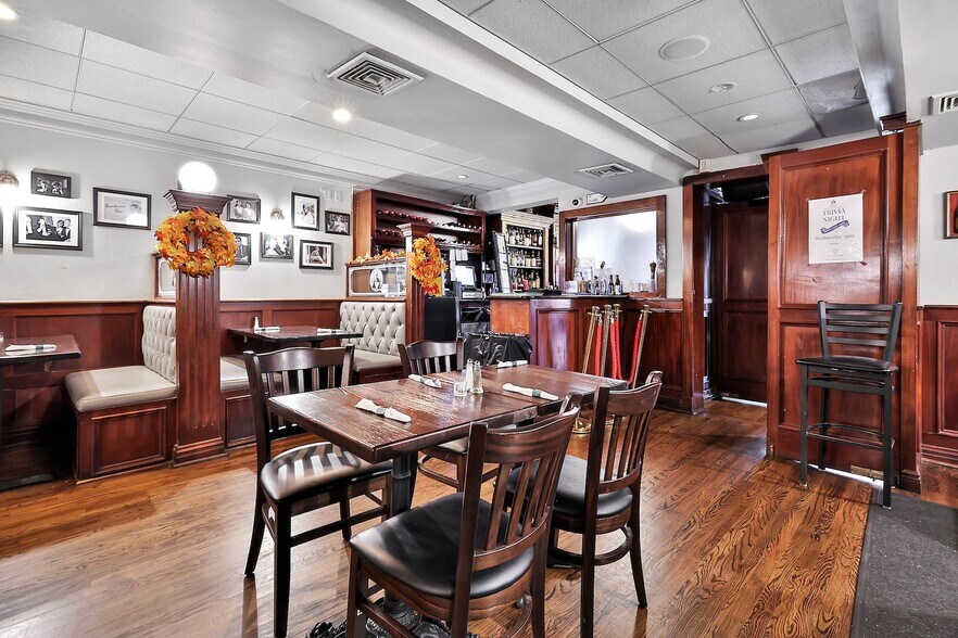More Photos Of 33-35 W Central Ave, Pearl River Restaurant For Lease