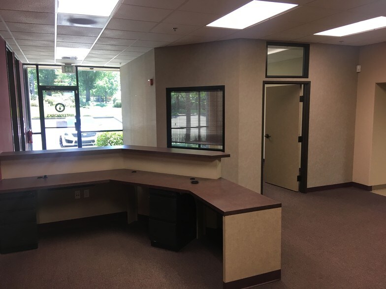 More Photos Of 1322 Blue Oaks Blvd, Roseville Office For Lease
