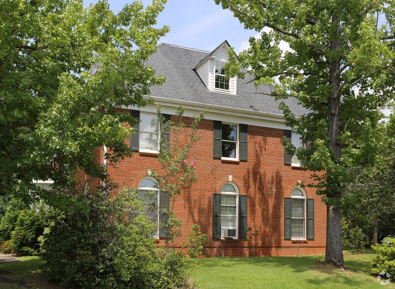 More Photos Of 2101 Executive Park Dr, Opelika Medical For Lease