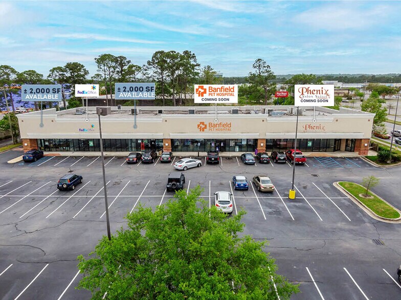 More Photos Of 3691 Airport Blvd, Mobile Storefront For Lease