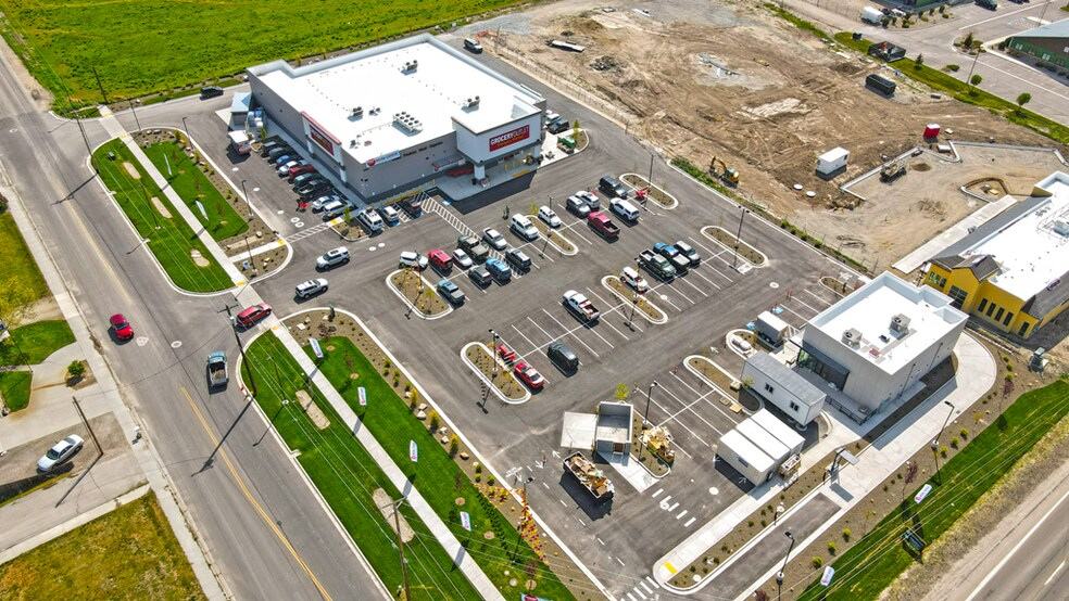 More Photos Of 2175 S Sub Station Rd, Emmett Supermarket For Sale