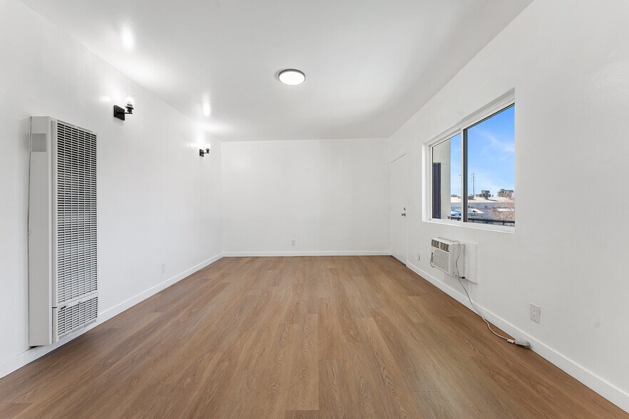 More Photos Of 252 W Elm Ave, Burbank Apartments For Sale