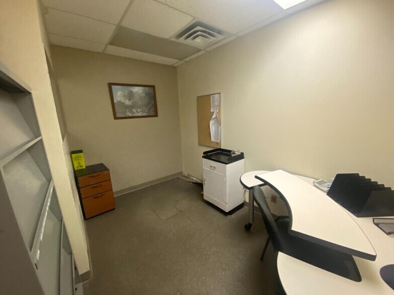 More Photos Of 115-119 Cedar St, Greater Sudbury General Retail For Sale