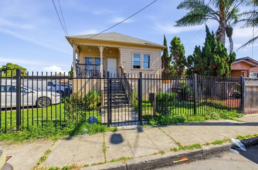 More Photos Of , Oakland General Retail For Sale