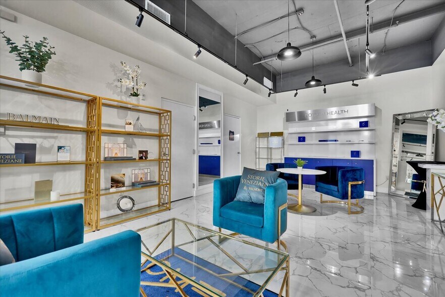 More Photos Of 300 E 4th St, Long Beach Apartments For Sale