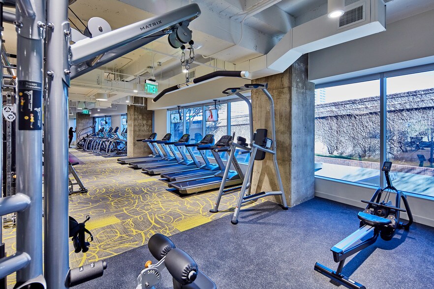 More Photos Of 5005 Lyndon B Johnson Fwy, Dallas Office For Lease