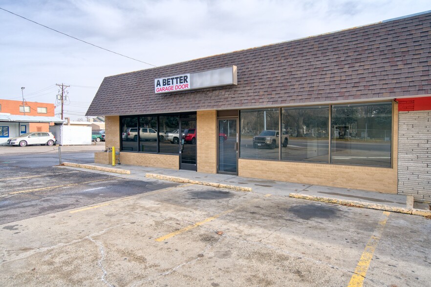 Primary Photo Of 1118-1120 Main St, Longmont General Retail For Sale