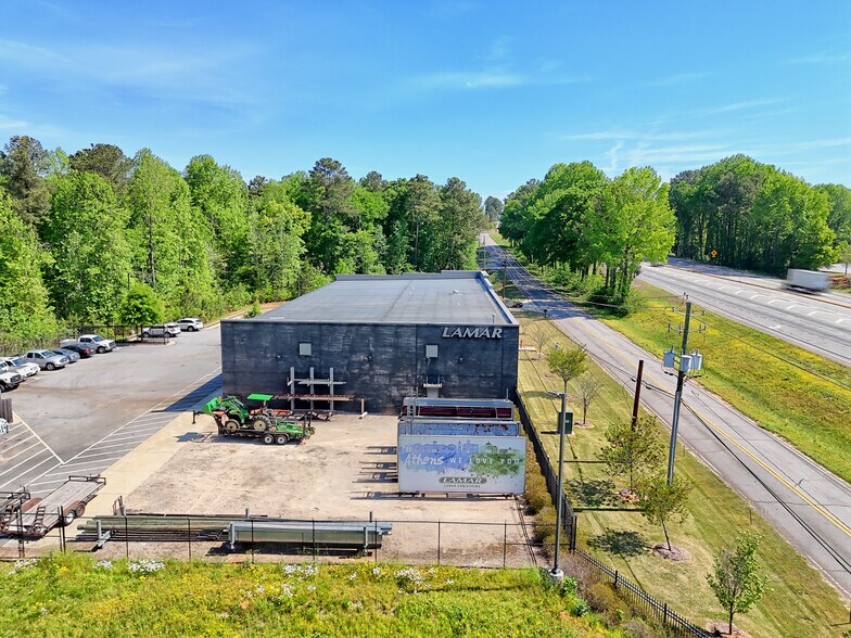 More Photos Of 241 Collins Industrial Blvd, Athens Light Distribution For Sale