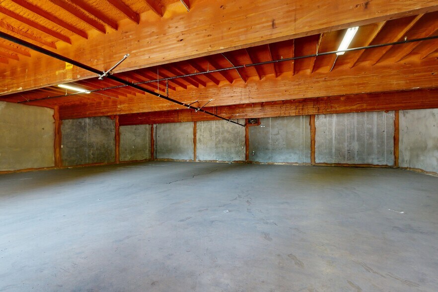 More Photos Of 430 W Ventura St, Dinuba Warehouse For Sale