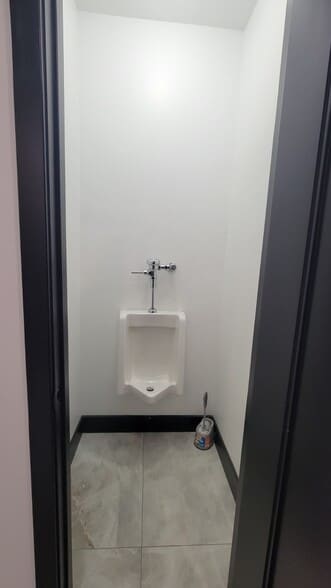 More Photos Of 283 NY-32 Rt, Central Valley Office For Lease
