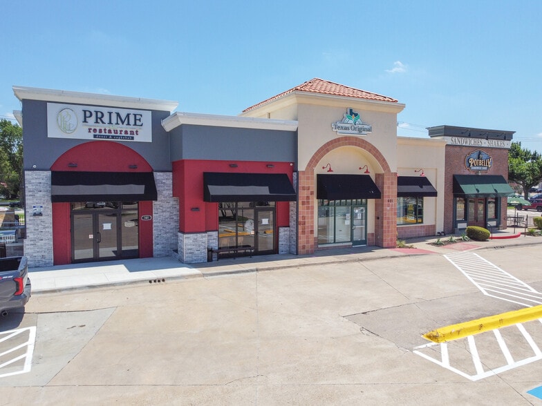 More Photos Of 601 W 15th St, Plano Restaurant For Lease