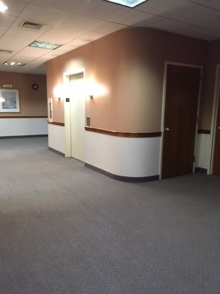 More Photos Of 500 Executive Blvd, Ossining Office For Lease