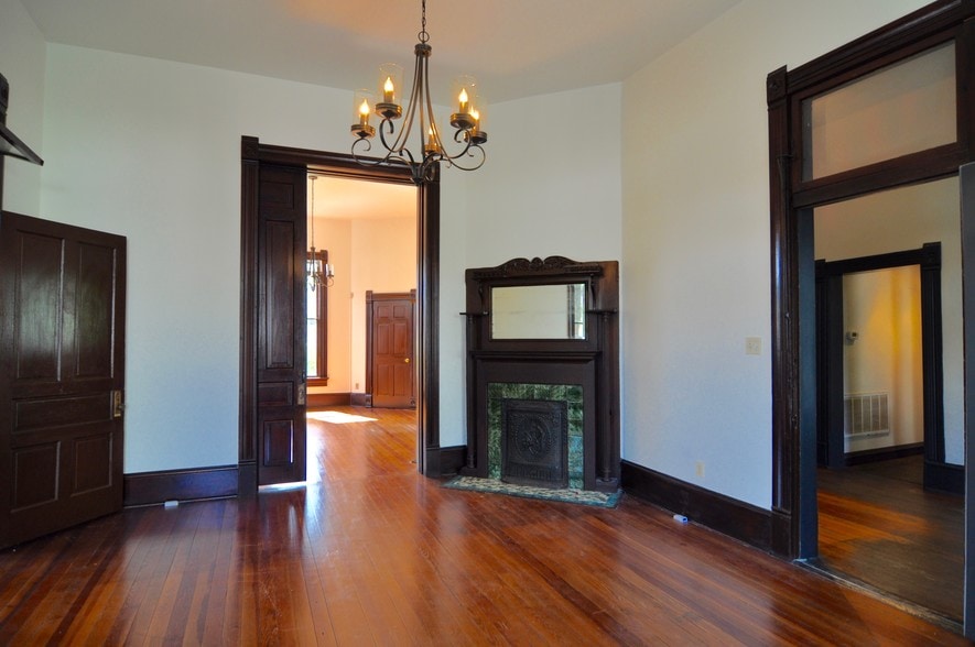 More Photos Of 1000 E Cesar Chavez St, Austin Loft Creative Space For Lease