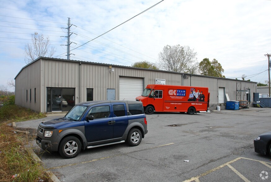 More Photos Of 344 Herron Dr, Nashville Distribution For Sale