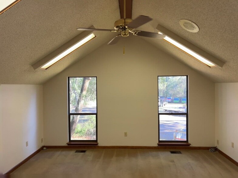 More Photos Of 2809 Blanding Blvd, Middleburg Office For Sale