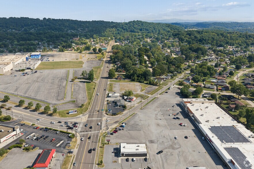 More Photos Of 2060 Fort Henry Dr, Kingsport Land For Lease