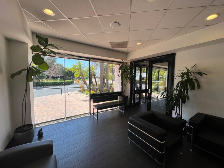More Photos Of 2111 Business Center Dr, Irvine Medical For Lease