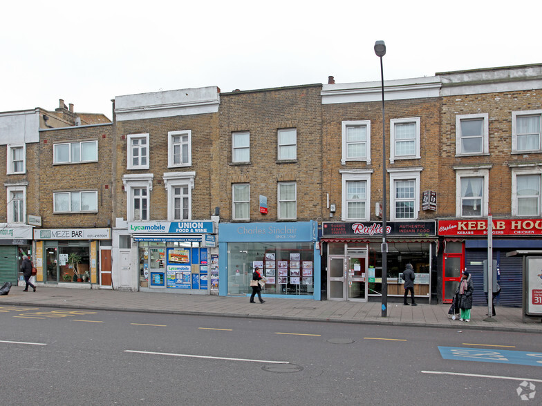 Primary Photo Of 13 Clapham High St, London Storefront Retail Residential For Lease