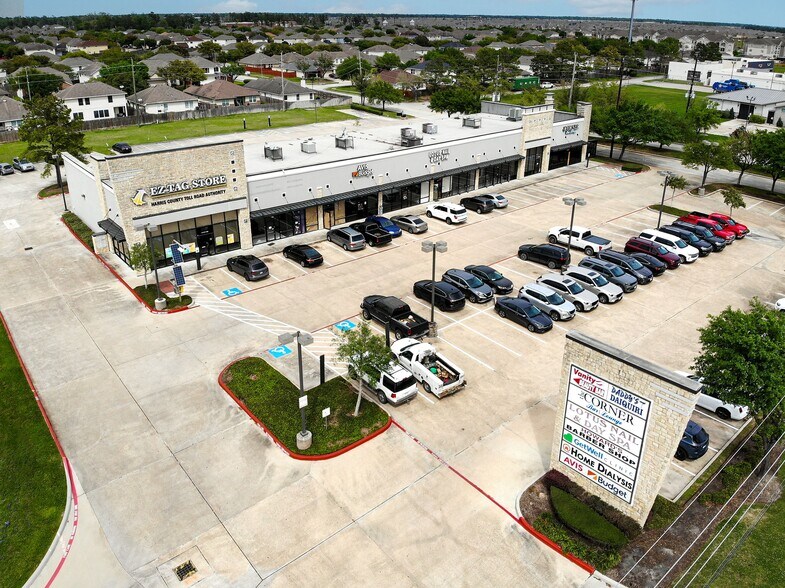 More Photos Of 11411 N Sam Houston Pky E, Humble Unknown For Lease