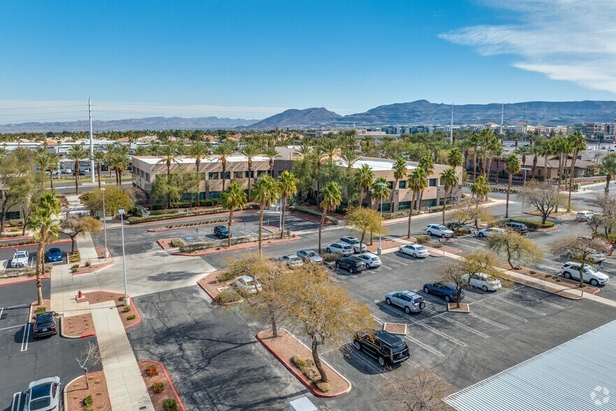 More Photos Of 701 N Green Valley Pky, Henderson Medical For Lease