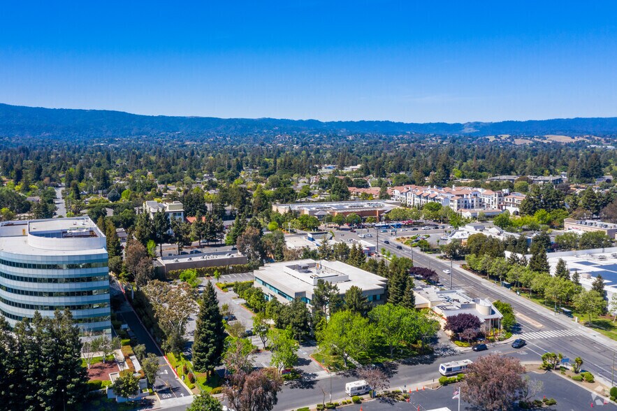 More Photos Of 2465 Latham St, Mountain View Office For Lease