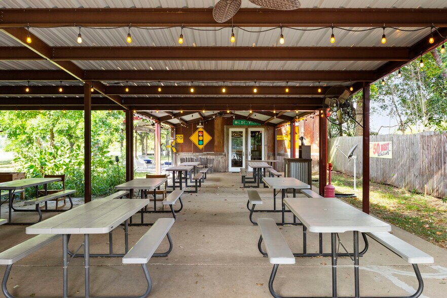 More Photos Of 18541 Mueschke Rd, Cypress Restaurant For Sale
