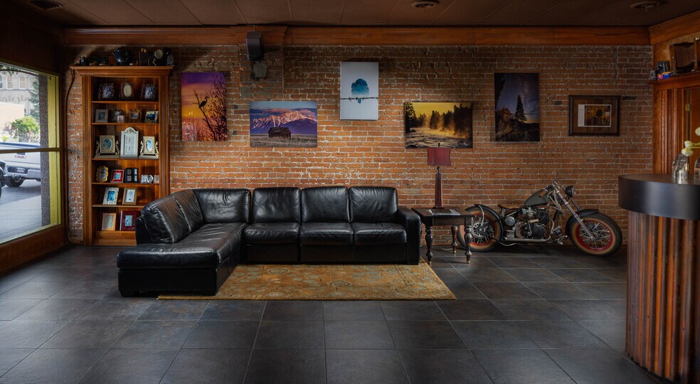 More Photos Of 817 S Higgins Ave, Missoula Storefront Retail Office For Sale