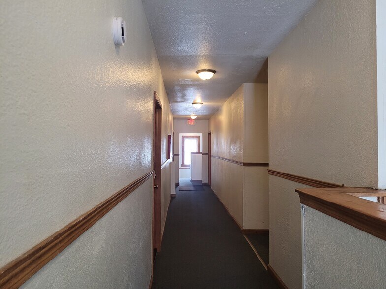 More Photos Of 4476 N 29th St, Milwaukee Freestanding For Sale