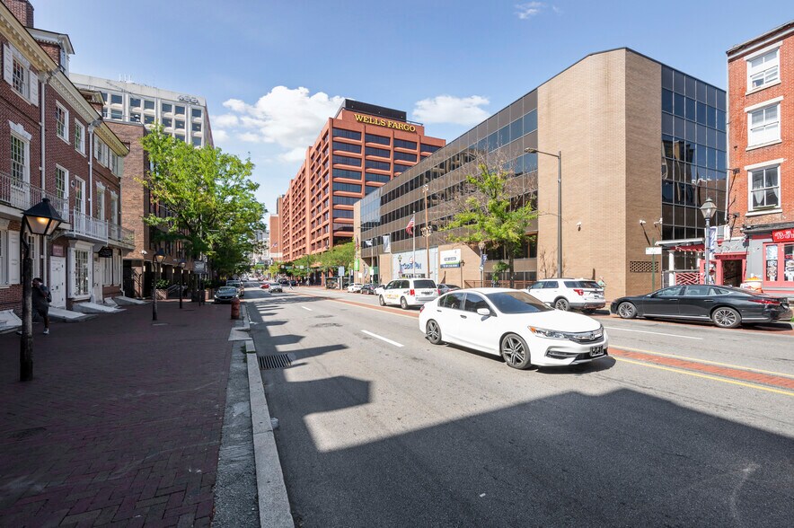 More Photos Of 312 Market St, Philadelphia Restaurant For Lease