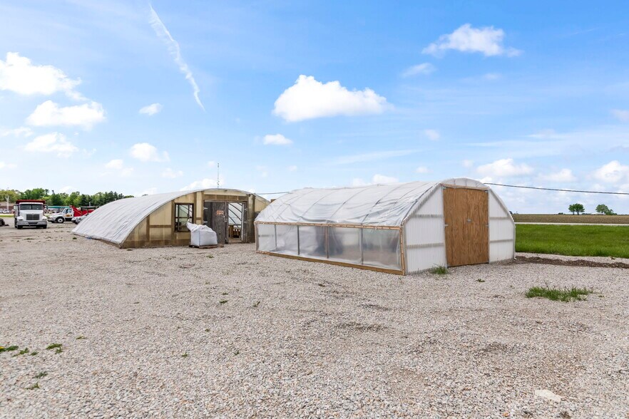 More Photos Of 31000 W Frontage Rd, Farmersville Warehouse For Sale